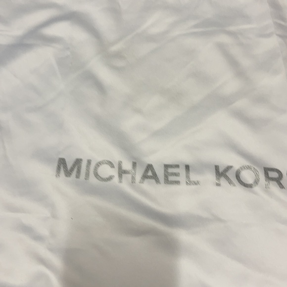 Michael Kors Hobo - Picture 6 of 6